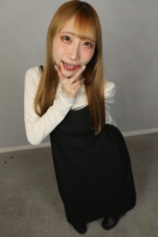 人生初鼻フック♥【神崎ゆまちゃんは魔女鼻??】長くてスラっとした美人鼻が豚になる映像......