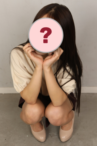 次回登場のモデル様のインタビュー動画♥【フリーダウンロード】アイドル級のお目めパチクリ美女初登場♥