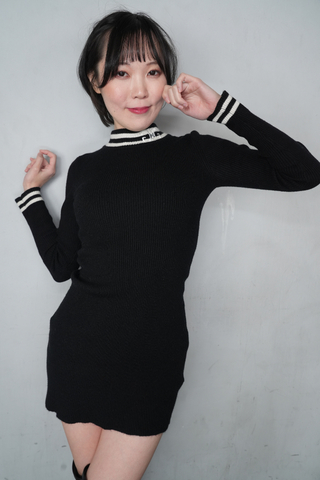 過去最高濃厚マニアック!?【鼻水交じりの嗚咽唾液を豚鼻べちょ糞塗られ...(ↀДↀ)】ドMの極み乙女の藍澤りくちゃん♥